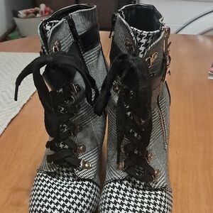 JustFab Black and White Houndstooth Lace-Up Boots